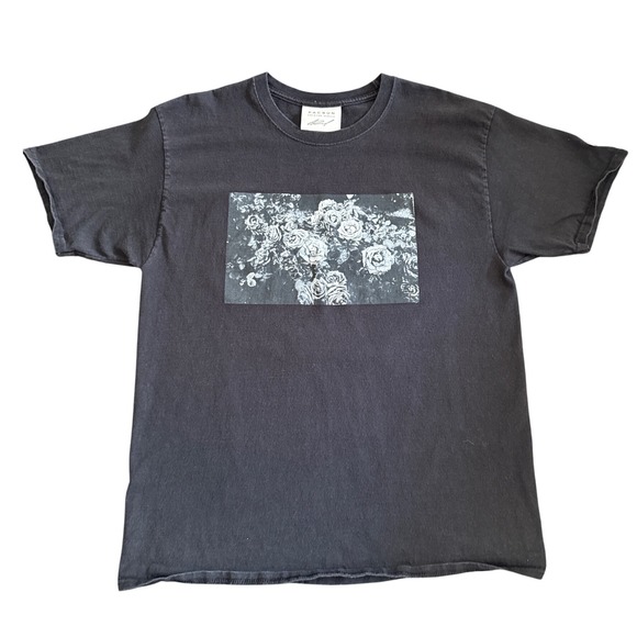 PacSun Creator Series Champion Roses Graphic Print Black T Shirt - Picture 1 of 9